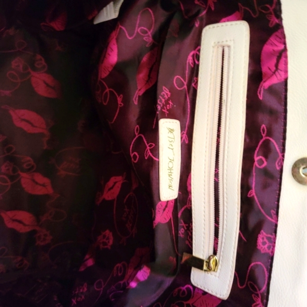 Betsey Johnson floral tote purse/ bag! - Picture 11 of 16